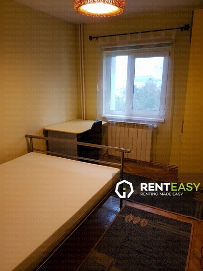 De vanzare!Apartament decomandat cu 3 camere situat pe Bulevardul Independentei - UMF